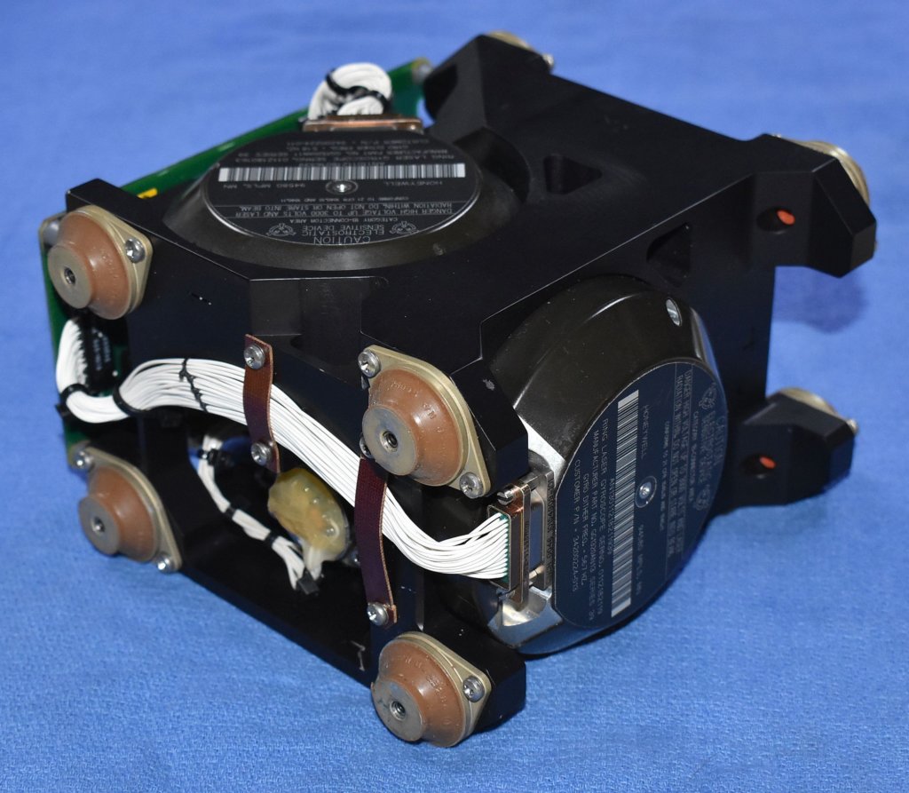 honeywellgg1320rlgbasedinertialplatformview4.jpg