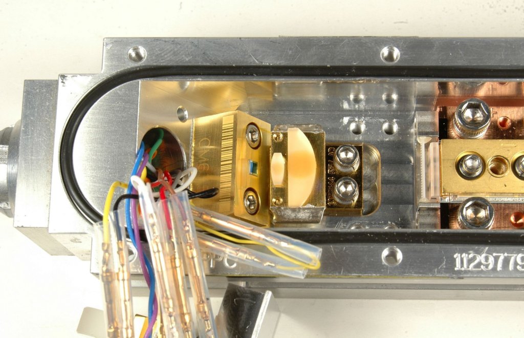 coherentgenesis5321000smxopslops_chipbeam_correction_closeup.jpg