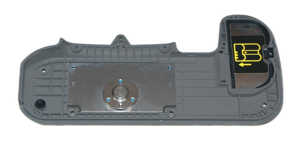 d80bottom_cover_inside.jpg