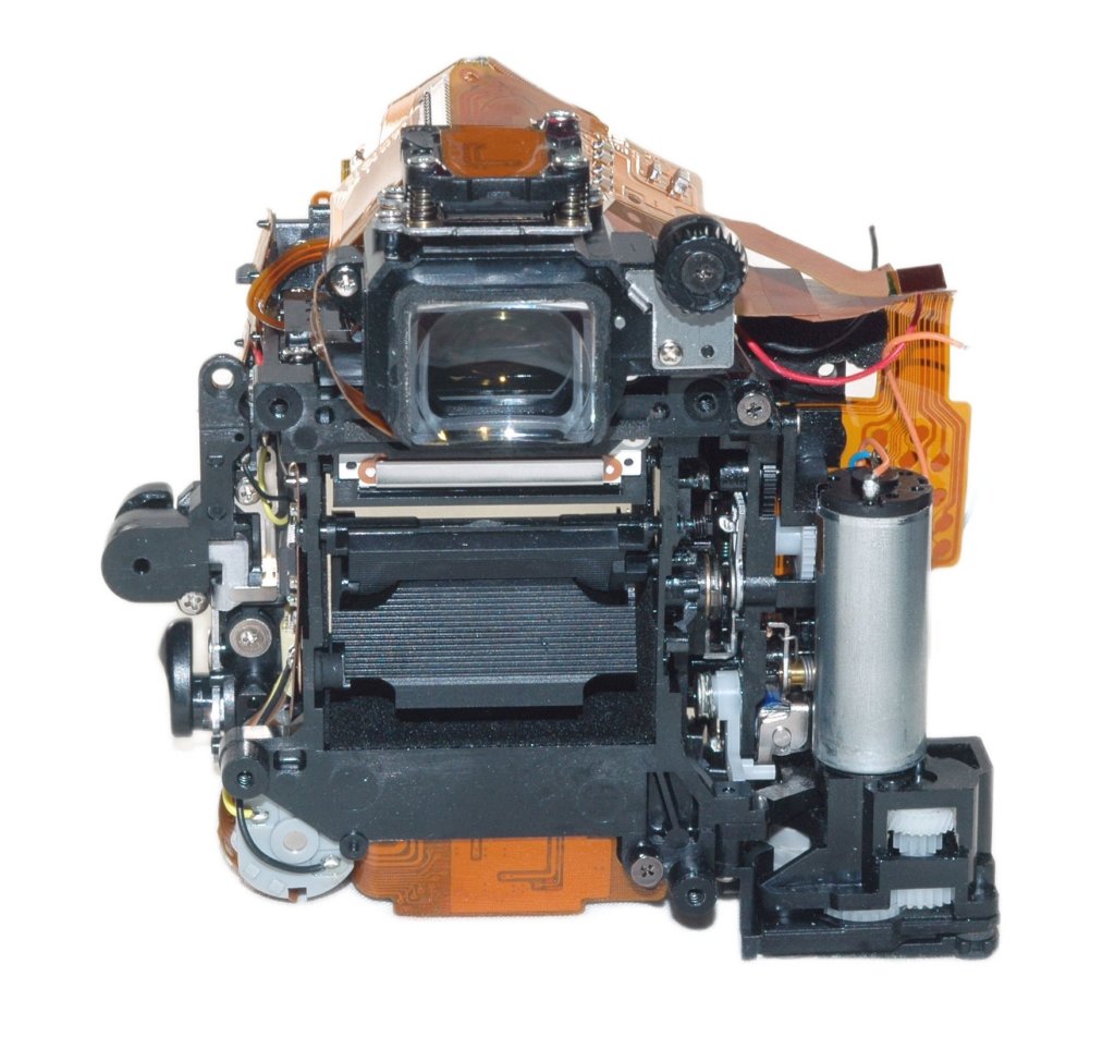 d80mirror_box_no_shutter_mirror_down.jpg
