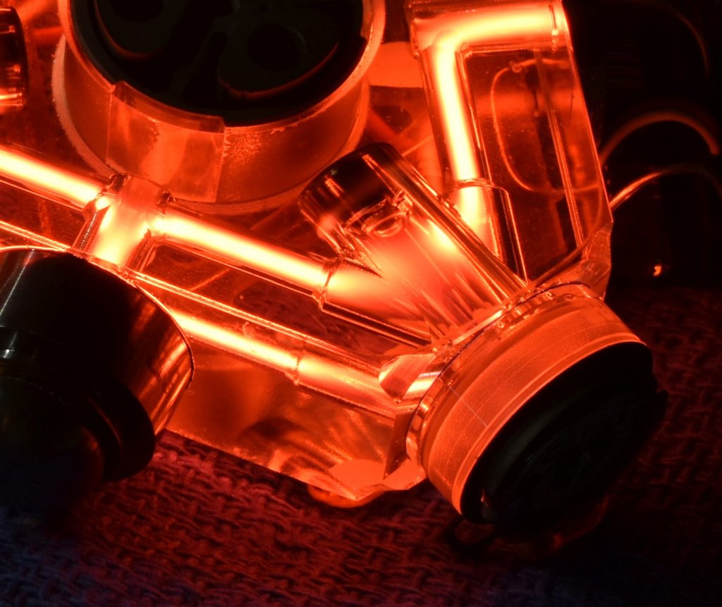 gg1320afdark_powered_area_of_mirror1_closeup1.jpg